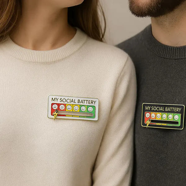 SocialGauge Mood Indicator Brooch™