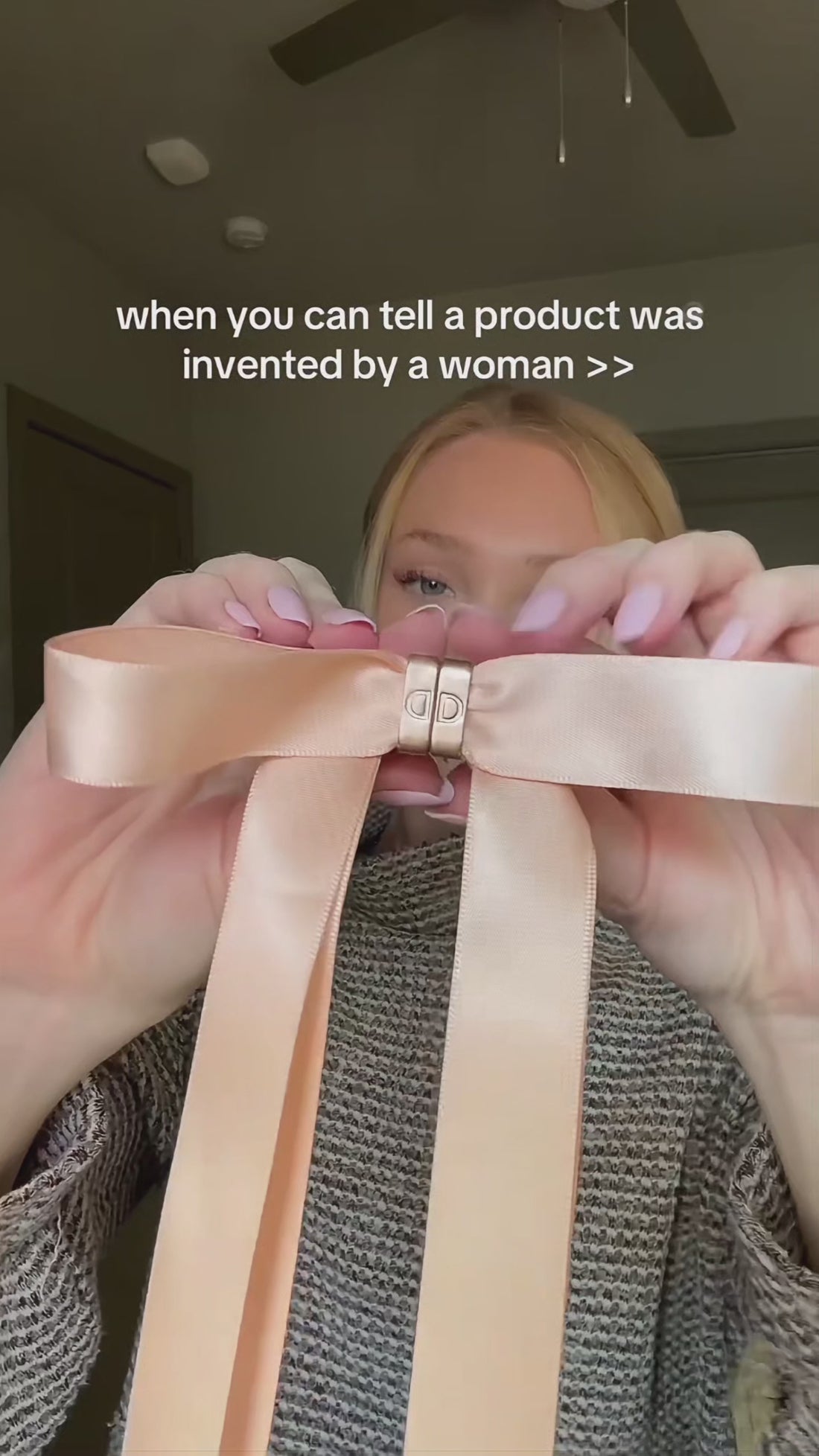 BelleSnap™ Magnetic Bow Hair Clip video